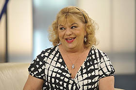 Oszvald Marika és az ízületvédelem - A Leviola segített